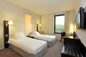 Mercure Aix-en-Prov. La Duranne Gare
