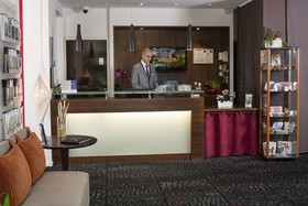Mercure Aix-en-Prov. La Duranne Gare
