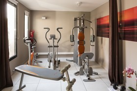 Mercure Aix-en-Prov. La Duranne Gare