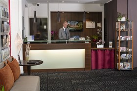Mercure Aix-en-Prov. La Duranne Gare