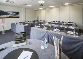 Mercure Aix-en-Prov. La Duranne Gare