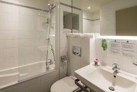 Mercure Aix-en-Prov. La Duranne Gare