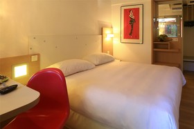 ibis Styles Aix en Provence Mas des Oliviers