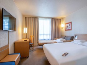 Novotel Aix-en-Provence Beaumanoir Les 3-Sautets