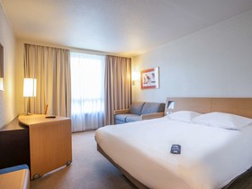 Novotel Aix-en-Provence Beaumanoir Les 3-Sautets