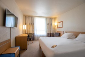 Novotel Aix-en-Provence Beaumanoir Les 3-Sautets