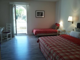 Hostellerie du Moulin de la Roque