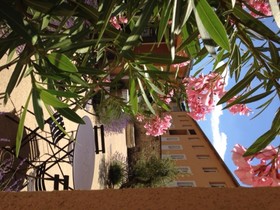 First Inn Hotel
