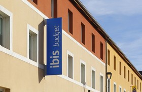 First Inn Hotel