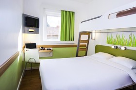 First Inn Hotel