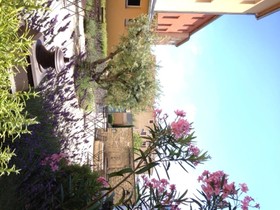 First Inn Hotel