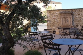 First Inn Hotel