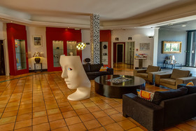 Hôtel Arles Plaza