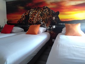Arl Hotel