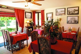 Hotel Longo Mai