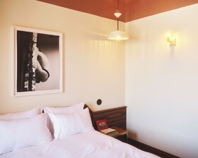 Hotel Present
