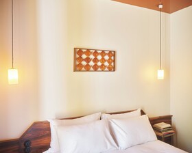 Hotel Present