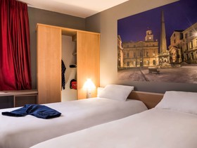 ibis Arles