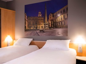 ibis Arles