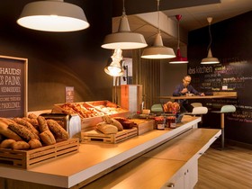 ibis Arles