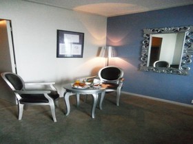 Yes Hotel