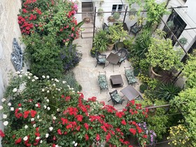 Aux Augustins