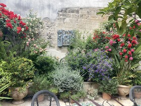 Aux Augustins