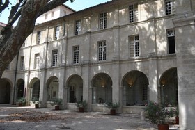 Hôtel Cloître Saint-Louis