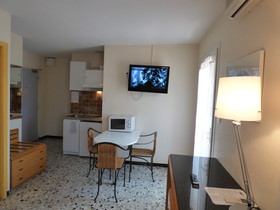 Court Inn Suites