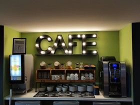 Hotel Kyriad Avignon - Centre Commercial Cap Sud