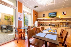 Hotel Kyriad Avignon - Palais des Papes