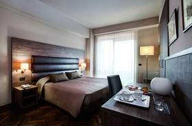 Yes Hotel