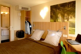 Hotel initial Bollène by balladins