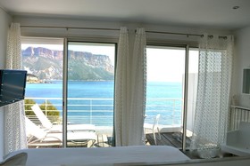 De La Plage Mahogany