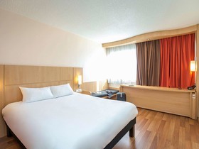 ibis Cavaillon Luberon