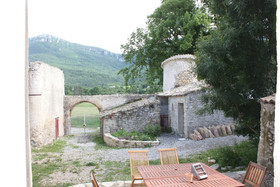 Chateau De Noyers