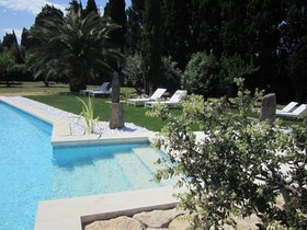 Le Clos Des Cypres