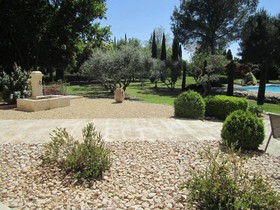 Le Clos Des Cypres
