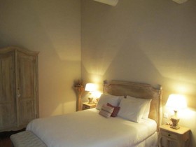 Le Clos Des Cypres
