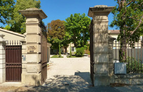 Au Murmure De La Sorgue