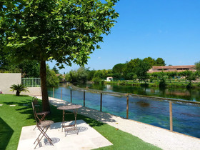 Au Murmure De La Sorgue