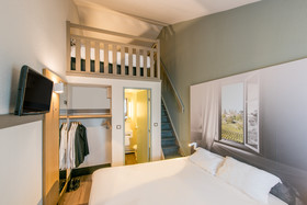 B&B HOTEL Bordeaux Mérignac Hôtel de Ville