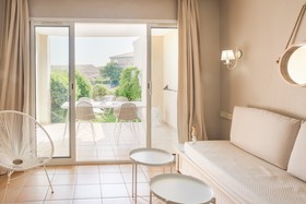 Pierre & Vacances Village Pont Royal en Provence