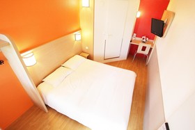 Hotel Première Classe Orange