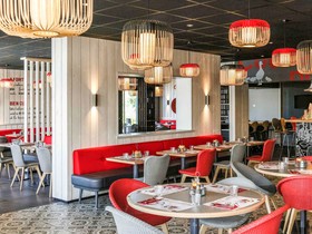 Hôtel ibis Orange Centre Échangeur A7 A9