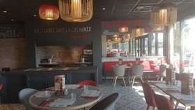 Hôtel ibis Orange Centre Échangeur A7 A9