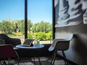 Hôtel ibis Orange Centre Échangeur A7 A9