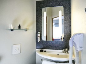 Hôtel ibis Orange Sud