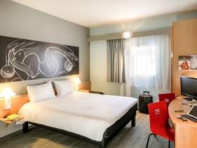 Hôtel ibis Orange Sud