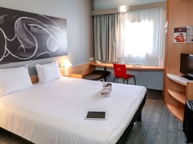 Hôtel ibis Orange Sud
